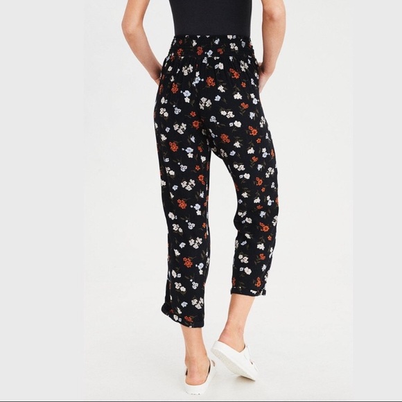 NWT AEO High Waist Floral Tapered Tie Waist Pants - Picture 2 of 8
